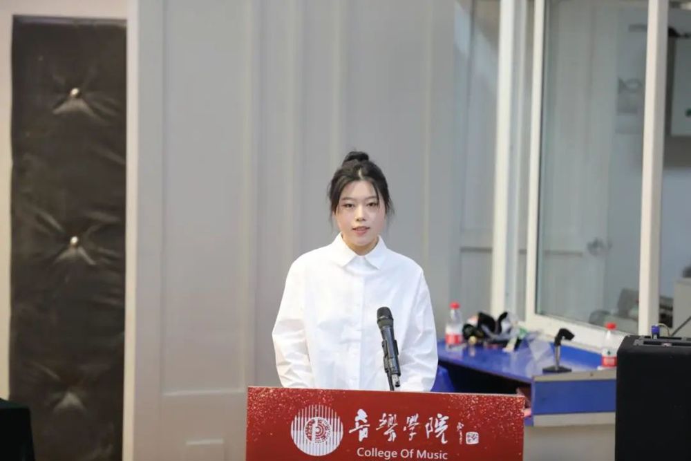 4673ca8e7f6d4d88b45d79b644034ba3.jpg 4673ca8e7f6d4d88b45d79b644034ba3.jpg