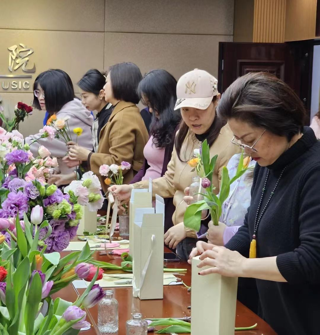 40166a2d43de41fc948f5fc6c7f9a762.jpg 40166a2d43de41fc948f5fc6c7f9a762.jpg